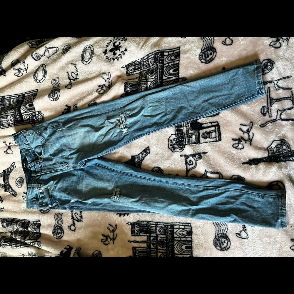 Light was skinny jeans